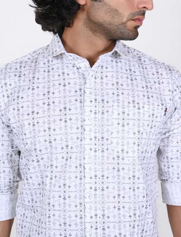 KEDY MEN'S WHITE SHIRT WITH ABSTRACT PATTERN